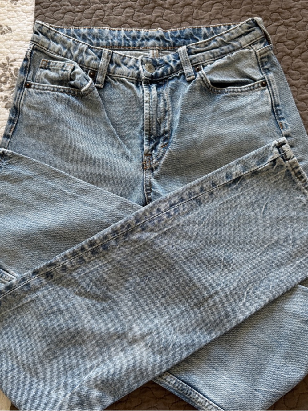 Light Wash Classic High-Rise Jeans